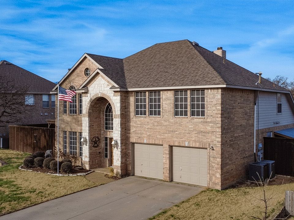 1st image of 2405 Glenhaven Dr