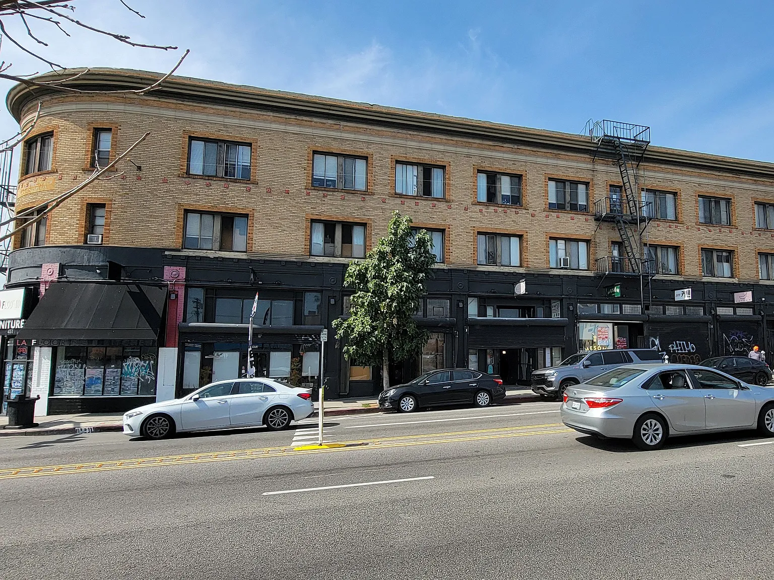 The Western At Rosewood — Photo 1
