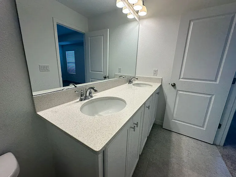 6541 Cyrils Dr — Photo 20