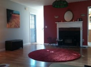 53 Primrose Hill Rd, Barrington, RI 02806