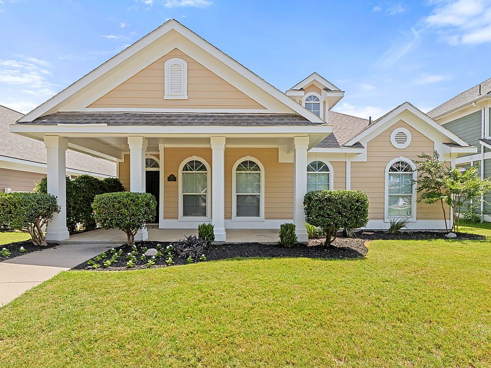 1st image of 1046 Elm Dr