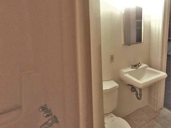 5th image of 5623 Stanton Ave APT 5
