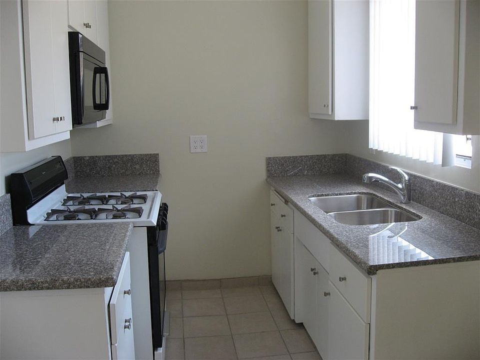 2nd image of 7255 Bakman Ave APT 4