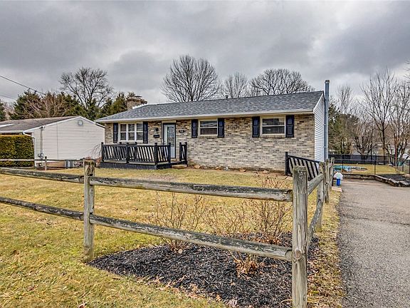2nd image of 752 Idaho Dr