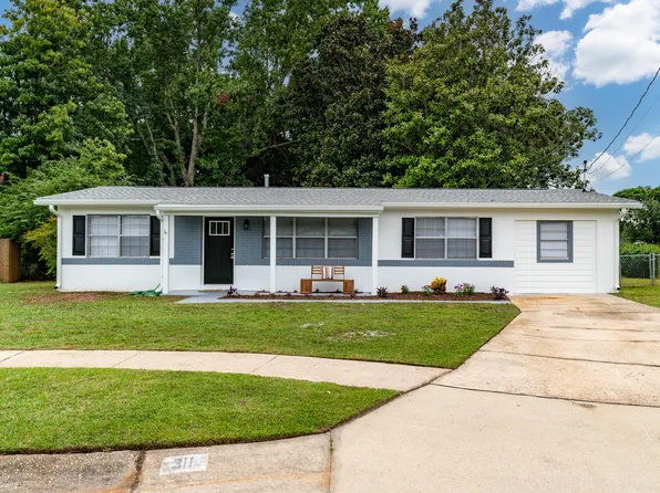 311 S Lorraine Dr, Mary Esther, FL 32569