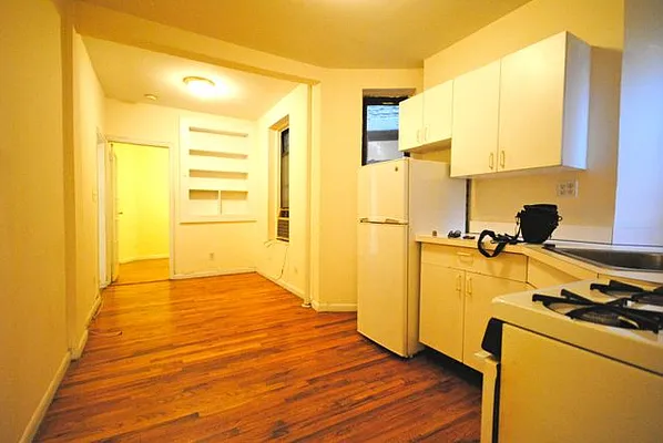 Rented by Bold New York | media 33