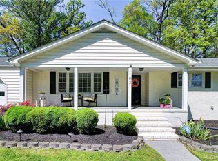 1102 Westwood Dr, Fredericksburg, VA 22401