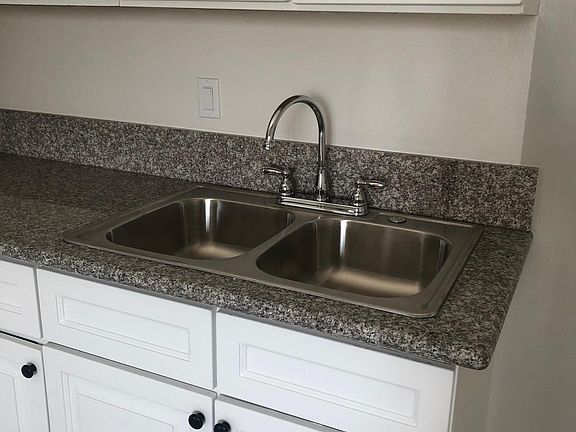 4th image of 6859 Laurel Canyon Blvd #105