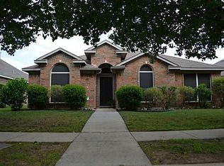 7776 Beaver Head Rd, Fort Worth, TX 76137
