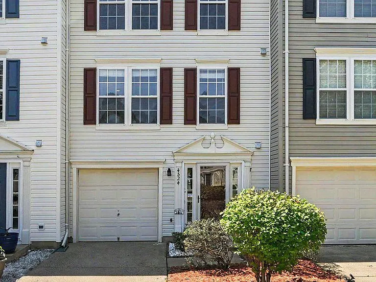 4524 Papillion Ct — Photo 35