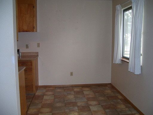 3rd image of 1201 River Dr APT 9