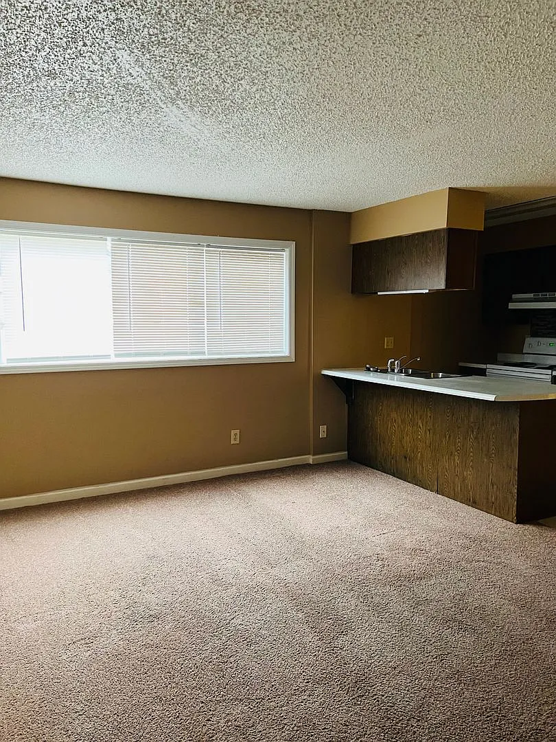 1409 Stoddard — Photo 3