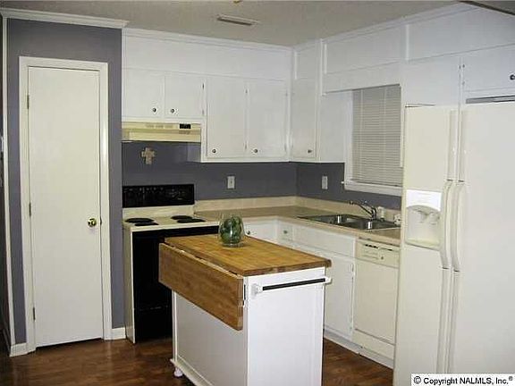 4th image of 14008 Sandhurst Dr SW