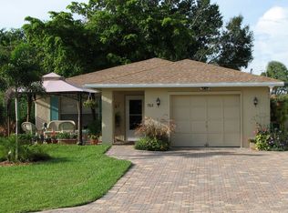 762 109th Ave N, Naples, FL 34108