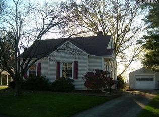 1654 Thornapple Ave, Akron, OH 44301