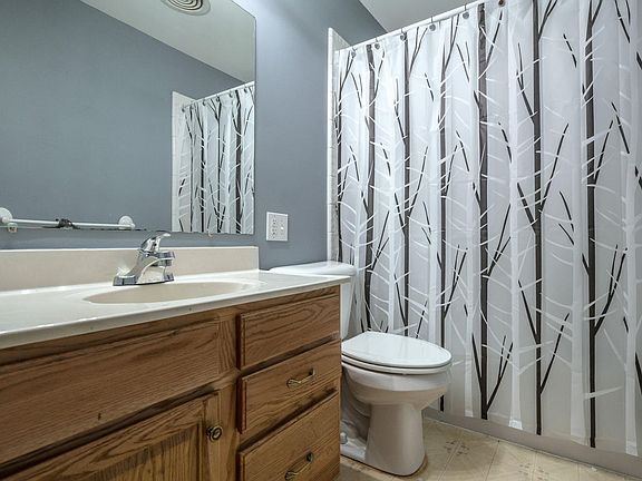 4th image of 4020 Breckenridge Ln