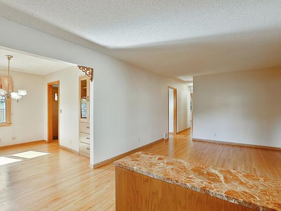 3rd image of 7532 Fremont Ave S