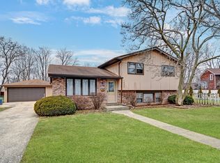14608 Abbottsford Rd, Midlothian, IL 60445