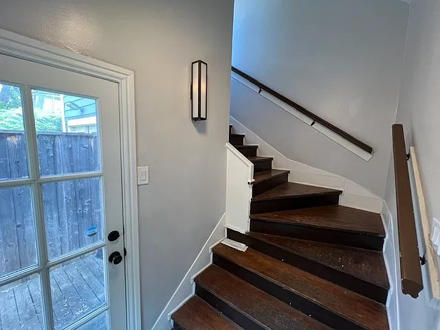 4026 Roswell St — Photo 5