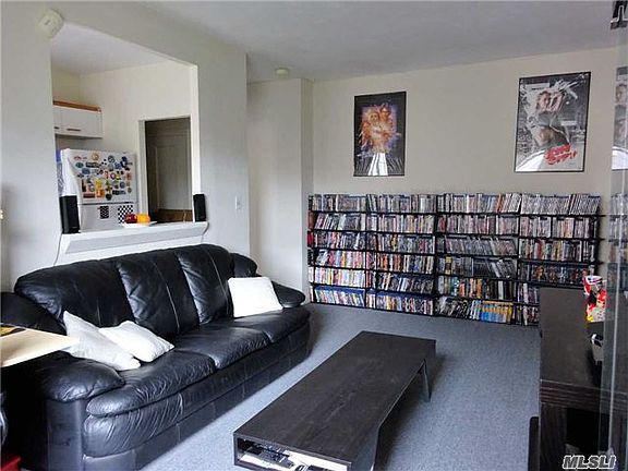 3rd image of 3051 Hobart St APT 4A