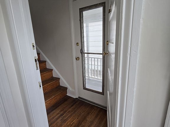 4th image of 86 E Plumstead Ave Floor 2