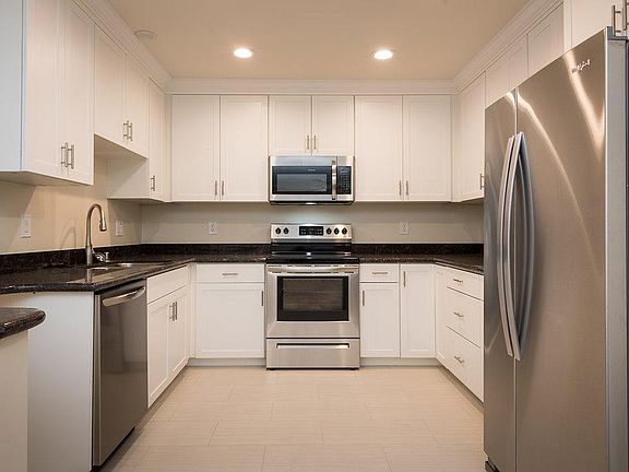 5th image of 1435 Felspar St APT 6
