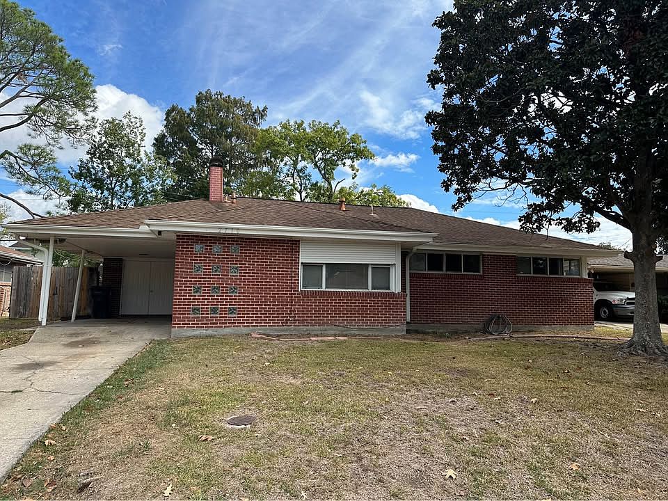 1st image of 2710 Somerset Dr