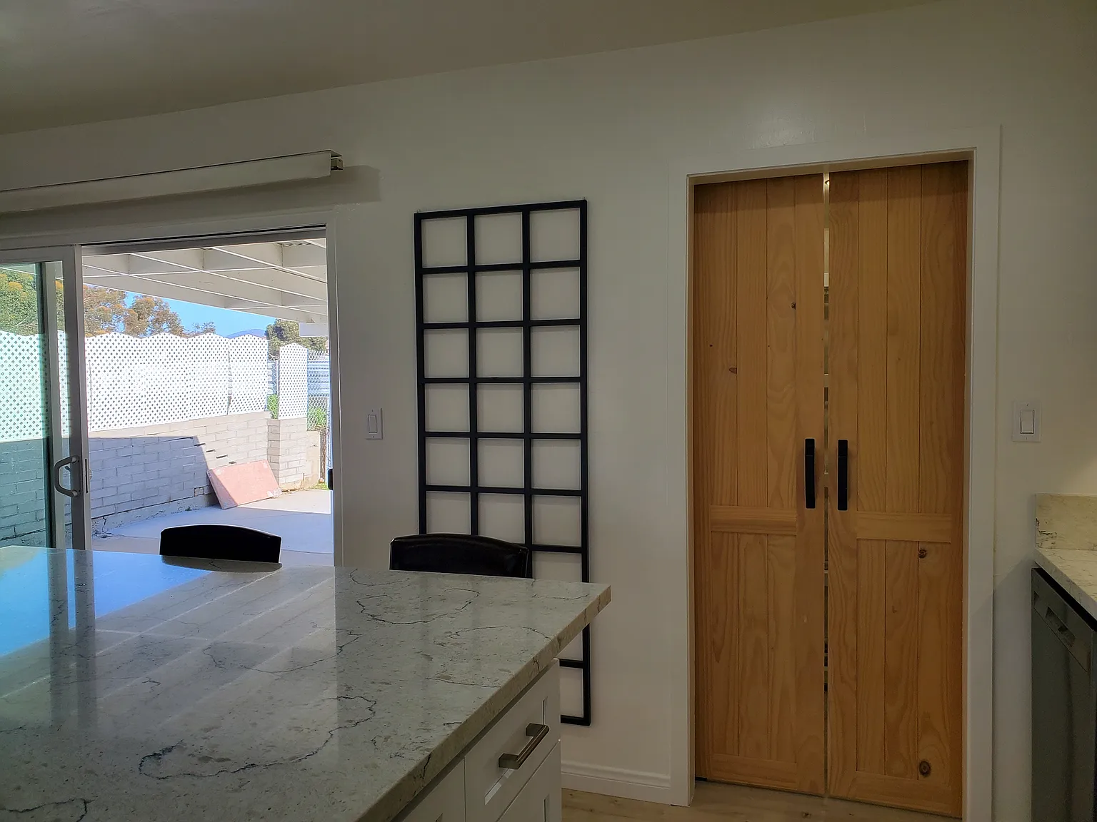 1214 Manchester Street — Photo 3