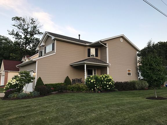 5th image of 3544 Curtis St