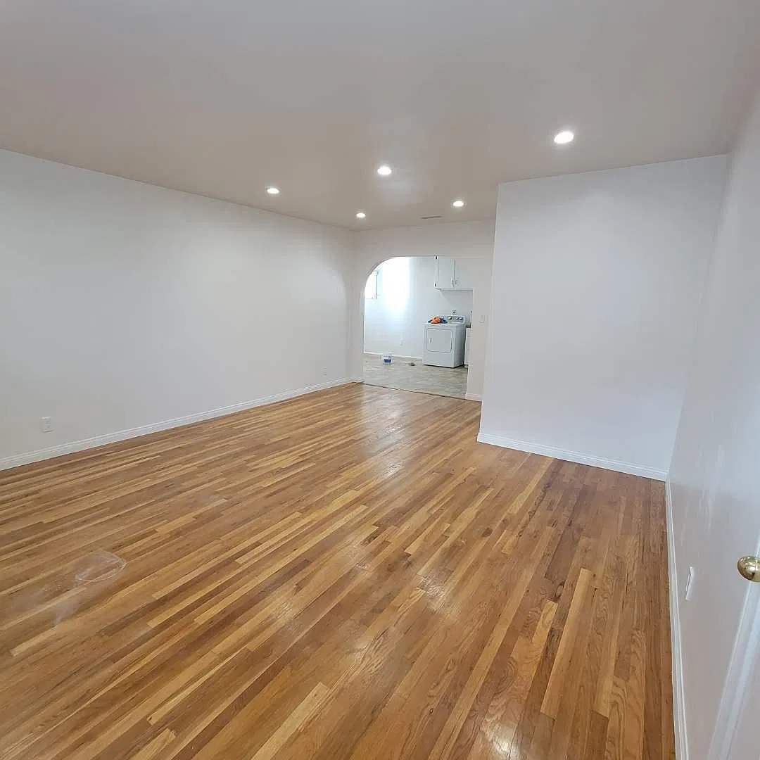 3 bed, 1200 sqft, $3,495 — Photo 3