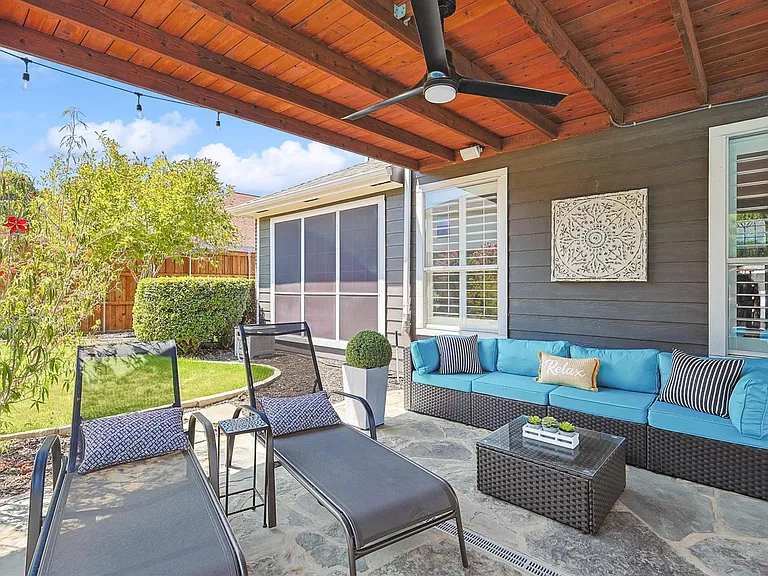 746 River Oak Way — Photo 38