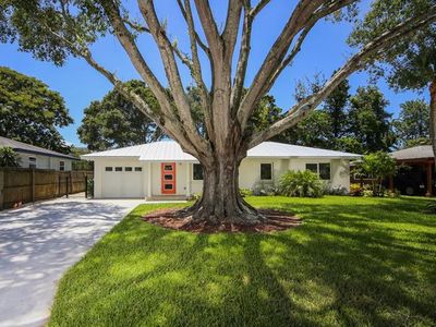 2732 Grove Pl, Sarasota, FL, 34239
