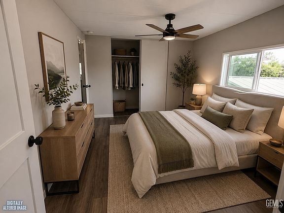 4th image of 144 Torrey Pines Ln