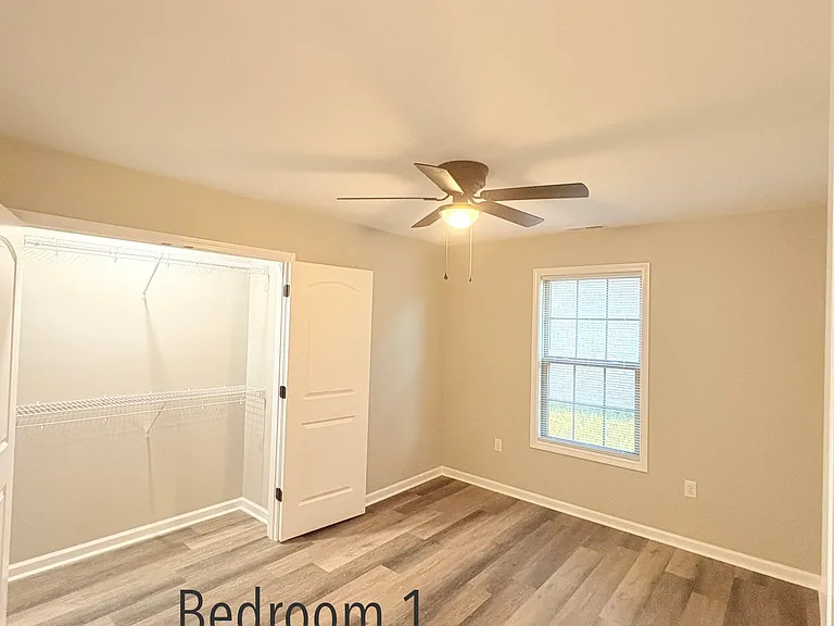 7052 Caravan Dr — Photo 8