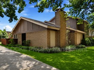 6430 Lago Vista Dr, Benbrook, TX 76132