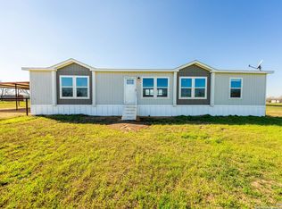 11580 Ford Rd, Adkins, TX 78101