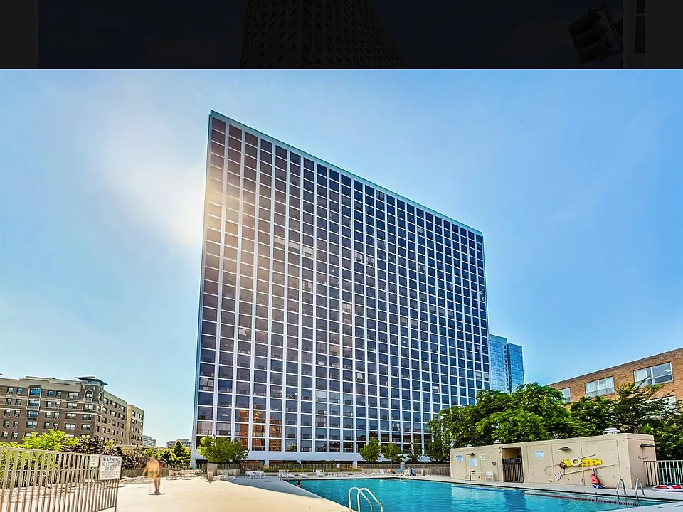 4343 N Clarendon Ave #710