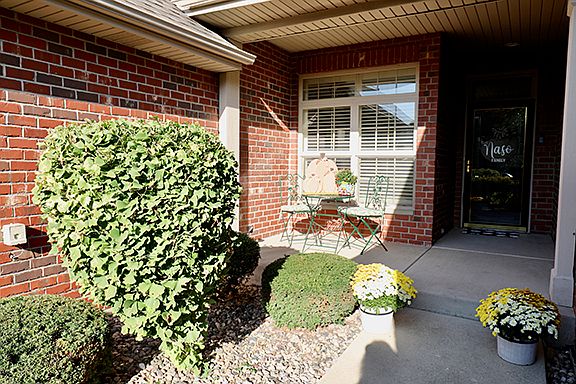 3rd image of 11760 Imperial Ln