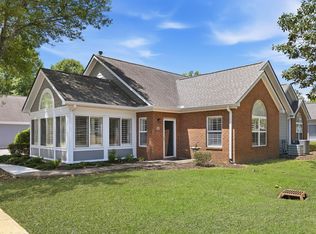 247 Oak Club Ln, Collierville, TN 38017