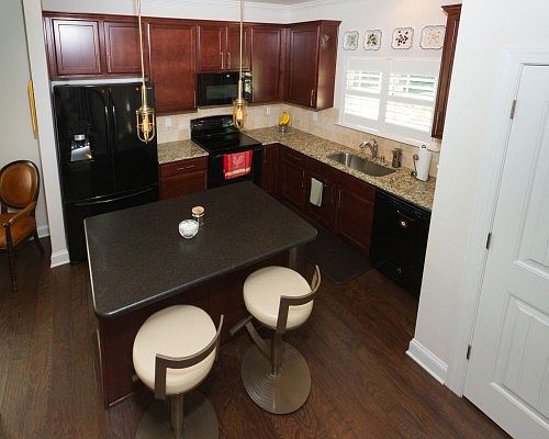 2nd image of 156 Aztec Cir