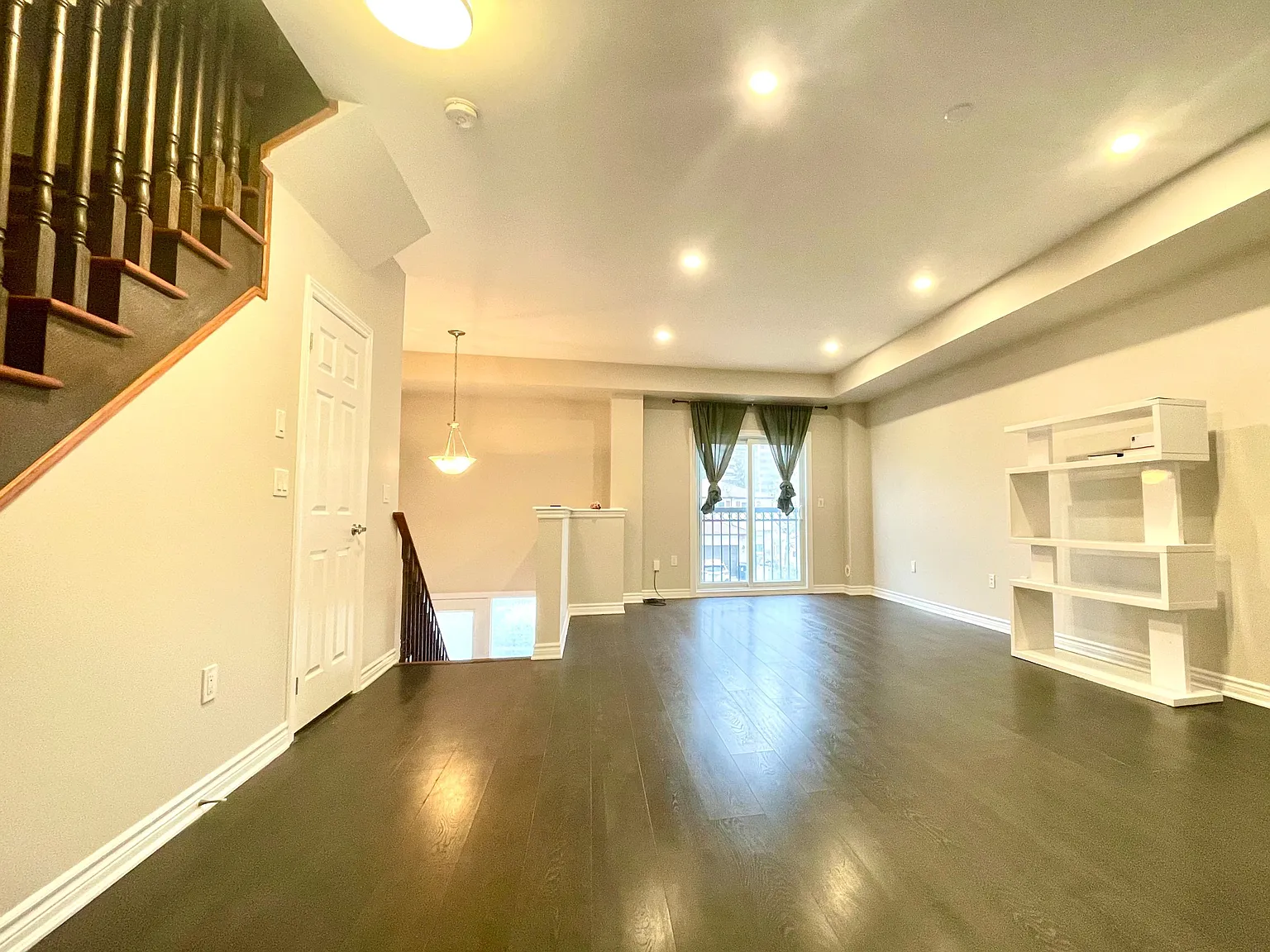 4 bed, $3,900 — Photo 3
