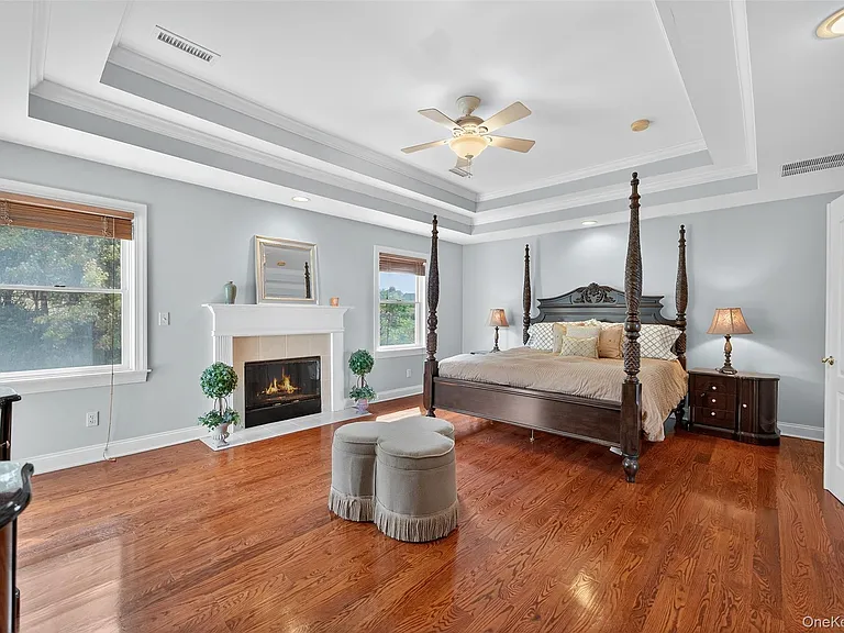 11 Dorian Way — Photo 23