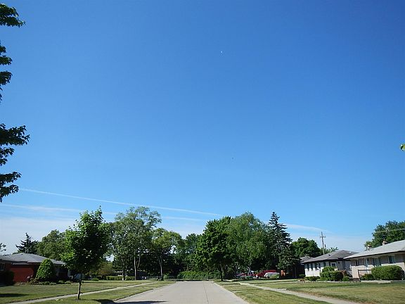 5th image of 8823 Independence Dr