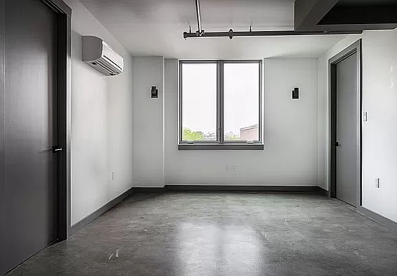 2nd image of 410 Tompkins Ave #6A