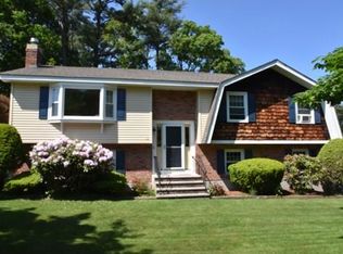 12 Kennel Hill Dr, Beverly, MA 01915