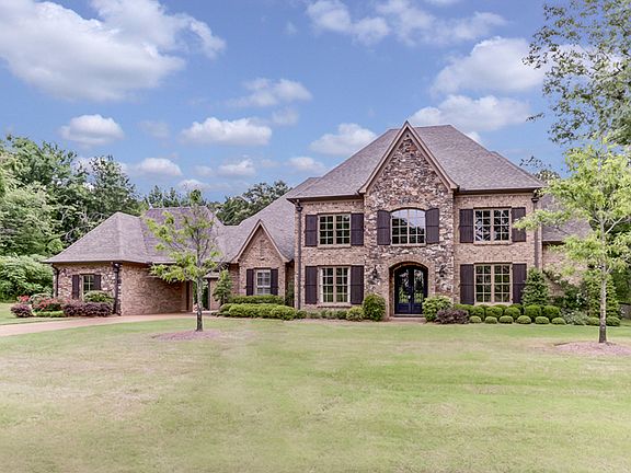 2nd image of 310 Grove Park Dr