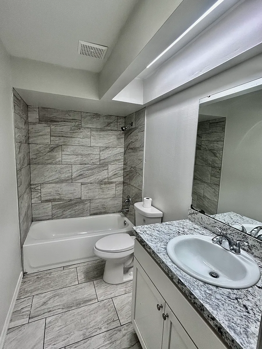 Building Photo - 1607 Crystal Park Cir