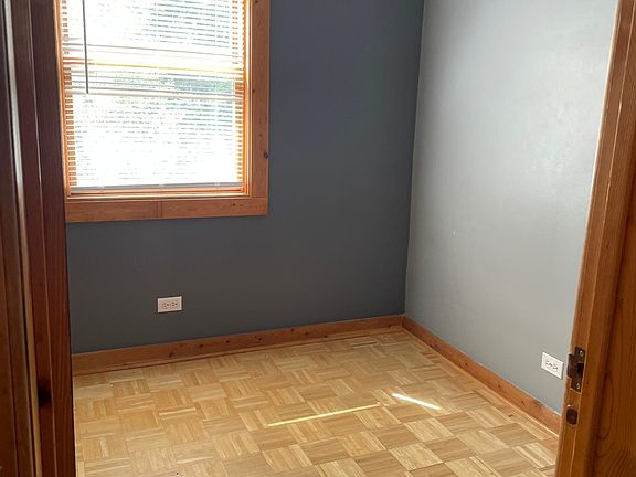 3rd image of 6035 W Giddings St Unit 2