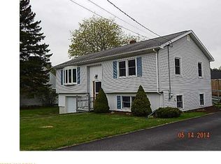 15 Carson St, Auburn, ME 04210