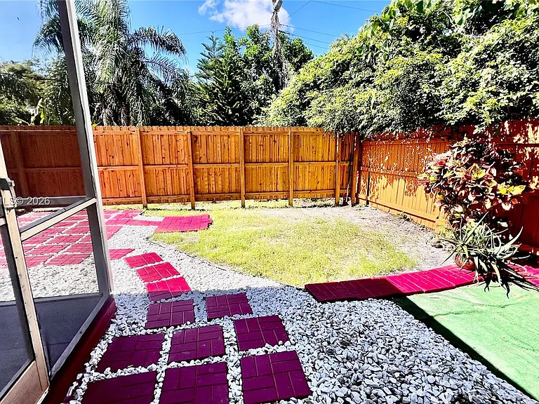 6193 SW 48th Ct #6193 — Photo 5